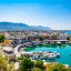 Waar en wanneer kunt u zwemmen op Cyprus: zeetemperatuur van maand tot maand