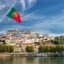 Waar en wanneer kunt u zwemmen in Portugal: zeetemperatuur van maand tot maand