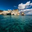 Wanneer kunt u gaan zwemmen in Milos: zeetemperatuur maand per maand