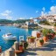 Wanneer kunt u gaan zwemmen in Samos: zeetemperatuur maand per maand